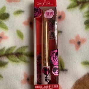 Hard candy x Marilyn Monroe pink liquid eyeliner